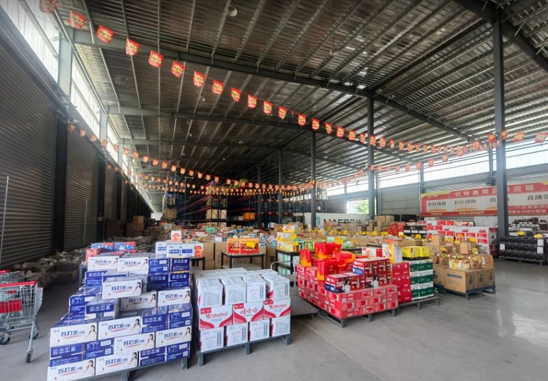 在食品加工业,我们经常面临如何提高生产效率和产品质量的挑战。今天我们就来对比分析两种常见的食品加工方法——传统手工加工与现代机械自动化加工。